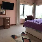 Serene Luxurious Retreat With Sea Views, Entire *