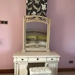 Serene Luxurious Retreat With Sea Views, Entire Nyaraló