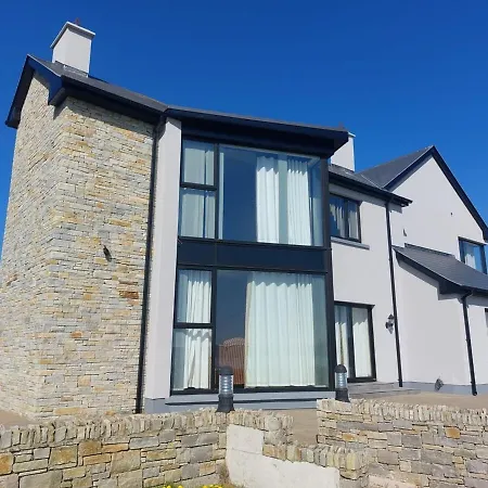 Serene Luxurious Retreat With Sea Views, Entire Feriehus Letterkenny
