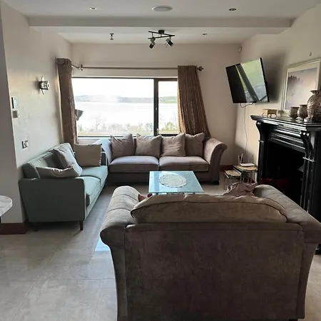Serene Luxurious Retreat With Sea Views, Entire * Letterkenny