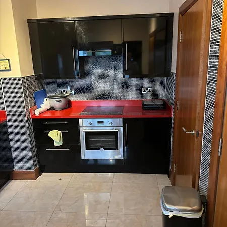 Vakantiehuis Serene Luxurious Retreat With Sea Views, Entire *