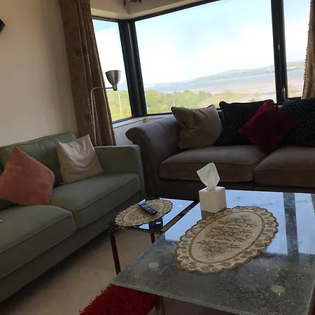 Serene Luxurious Retreat With Sea Views, Entire *