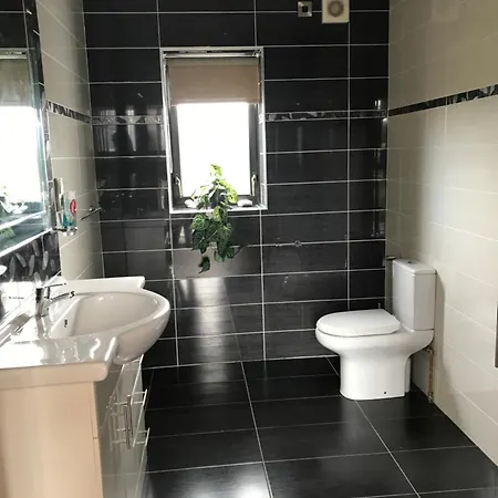 Serene Luxurious Retreat With Sea Views, Entire Holiday home Letterkenny