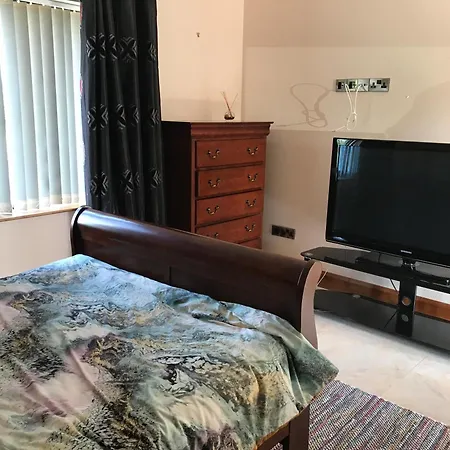 Holiday home Serene Luxurious Retreat With Sea Views, Entire