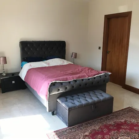 Feriehus Serene Luxurious Retreat With Sea Views, Entire Letterkenny