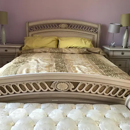 Serene Luxurious Retreat With Sea Views, Entire Σπίτι διακοπών *