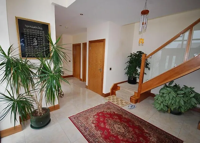 Ferienhaus Serene Luxurious Retreat With Sea Views, Entire *