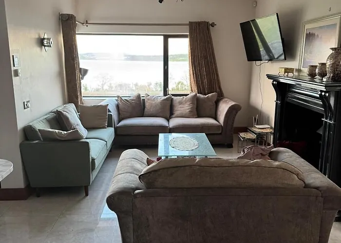 Serene Luxurious Retreat With Sea Views, Entire * Letterkenny