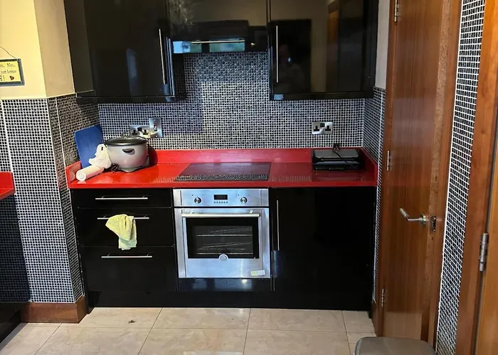 Ferienhaus Serene Luxurious Retreat With Sea Views, Entire *