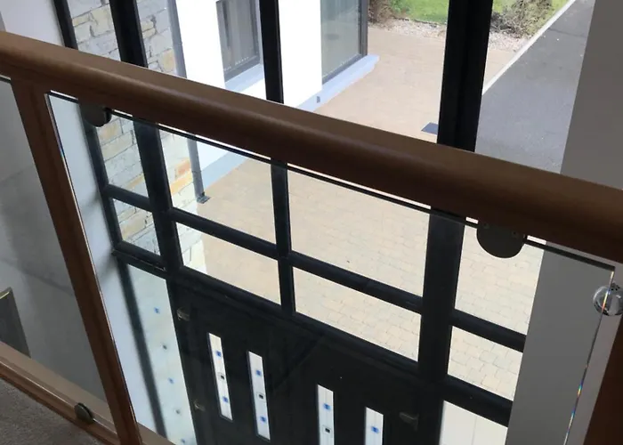 Serene Luxurious Retreat With Sea Views, Entire Semesterbostad Letterkenny