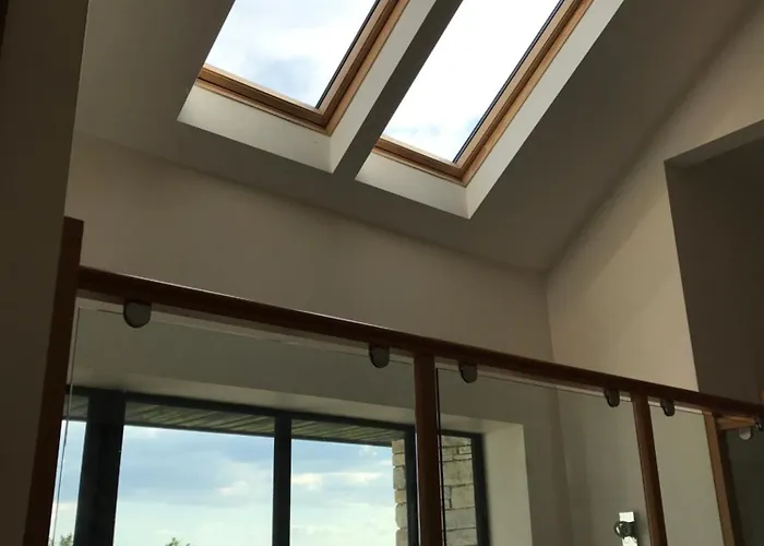 Ferienhaus Serene Luxurious Retreat With Sea Views, Entire *