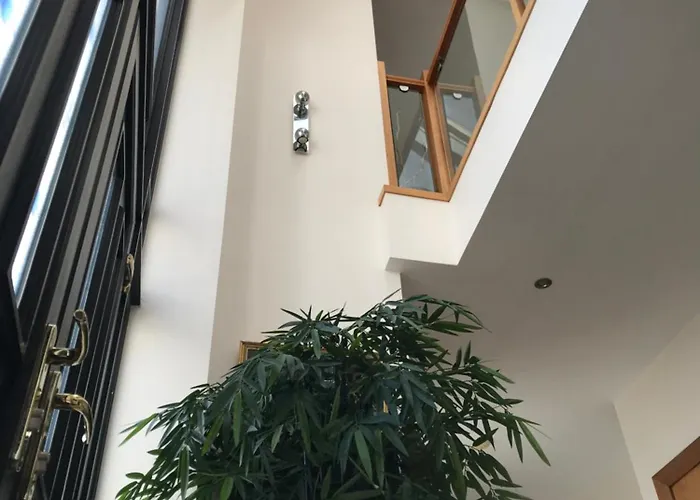 Serene Luxurious Retreat With Sea Views, Entire Ferienhaus Letterkenny