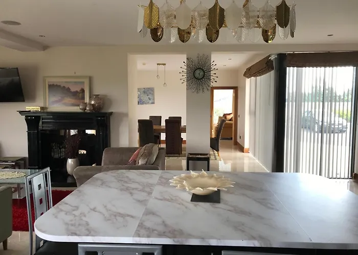 Serene Luxurious Retreat With Sea Views, Entire Letterkenny