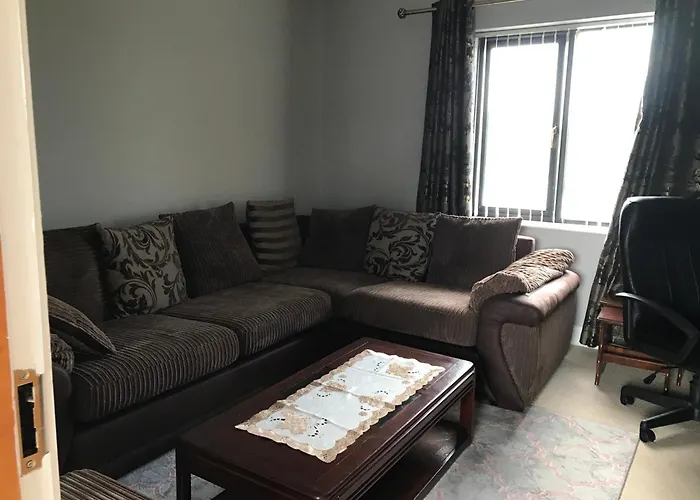 Serene Luxurious Retreat With Sea Views, Entire Ferienhaus