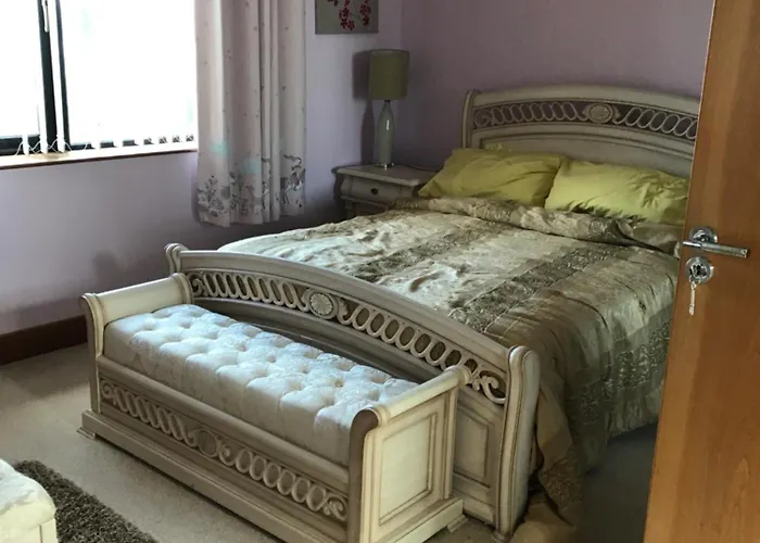 Semesterbostad Serene Luxurious Retreat With Sea Views, Entire Letterkenny